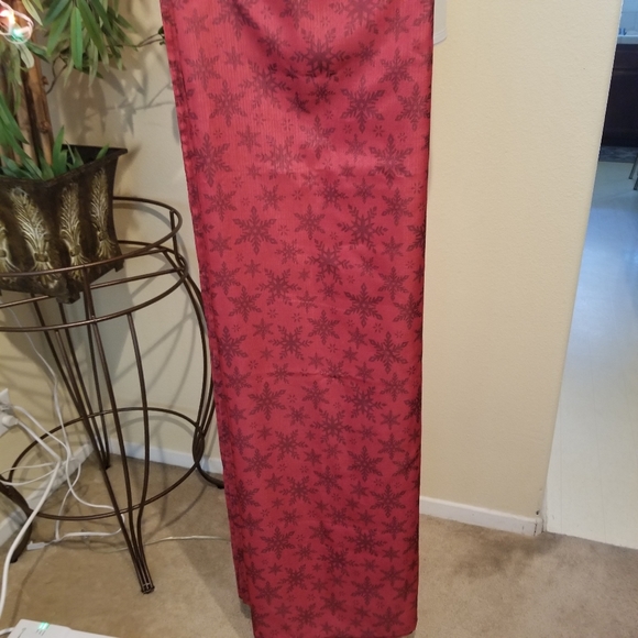 Christmas jaclyn Smith table cover - Picture 4 of 4